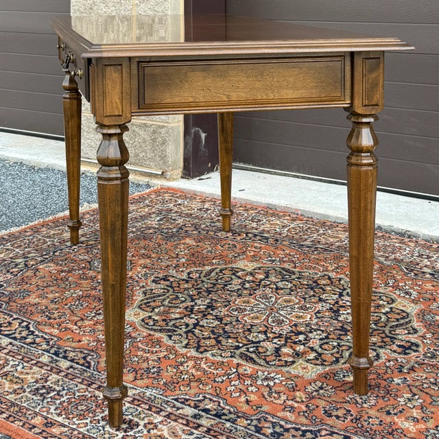 1970s Ethan Allen Classic Manor English Traditional Maple 3 Drawer Writing Desk or Library Table (15-9010) For Sale - Image 11 of 18