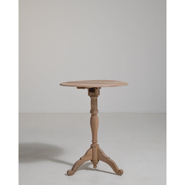 French Country Foldable Oak Side Table France Early 1900s For Sale - Image 3 of 13
