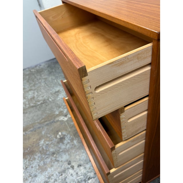 Nils Jonsson for Torring Møbelfabrik Five Drawer Dresser, Circa 1960's For Sale In San Francisco - Image 6 of 12