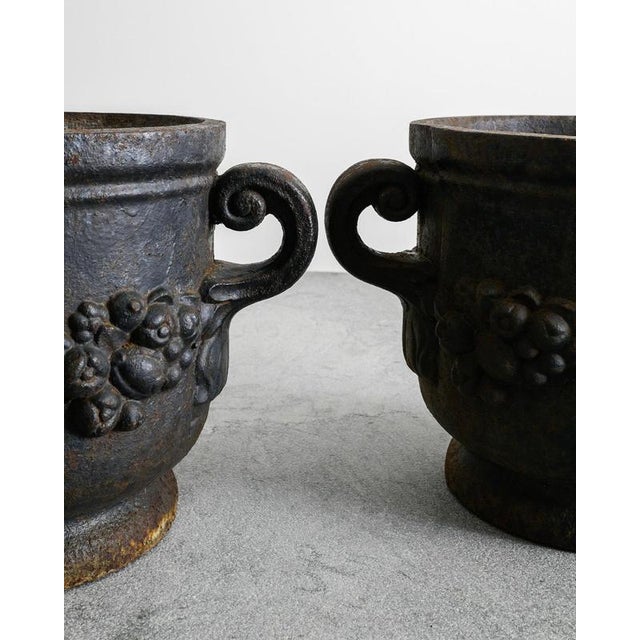 Early Swedish Modern Cast Iron Bacchus Urn Planters by Folke Bensow for Näfveqvarns Bruk, 1930s, Set of 2 For Sale - Image 4 of 7