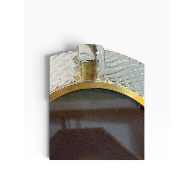 20th Century Crescent-Shaped Photo Frame in Murano Glass and Brass by Tommaso Barbi, 1920s For Sale - Image 6 of 8