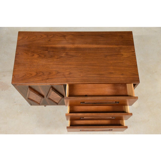 1960s Refinished Walnut and Burl Dresser Chest by Young For Sale - Image 11 of 13