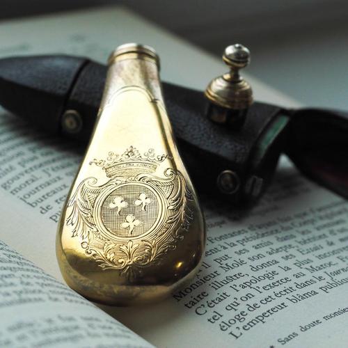 Antique Silver Gilt Scent Flask with Coronet Engraving, 1690s For Sale - Image 4 of 18