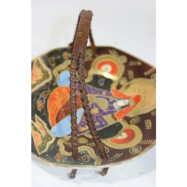 Early 20th Century Beautiful Japanese Satsuma Handled Large Serving Plate-22k Gold Outline Design-Woven Handle For Sale - Image 5 of 6