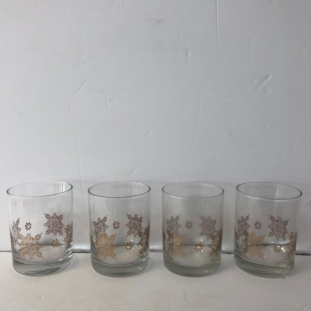 Beautiful drinks glasses by Culver Ltd have a good snowflake pattern. Perfect for Holiday entertaining.