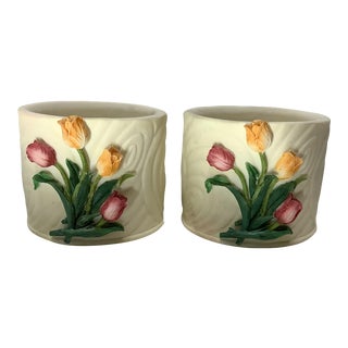 Vintage Trompe L’Oeil Tulip Petite Ceramic Ivory Planters - a Pair For Sale