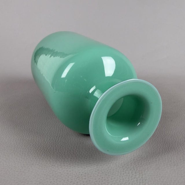De Wan Opaline Green Murano Glass Vase, 1970s For Sale - Image 6 of 11