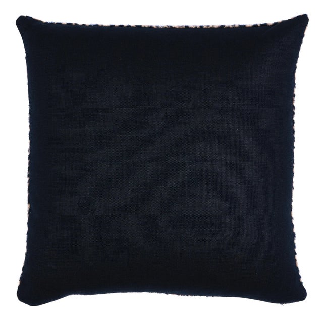 This pillow features Lilya Leopard with a knife edge finish. A sexy blend of baby alpaca and virgin wool gives this chic...