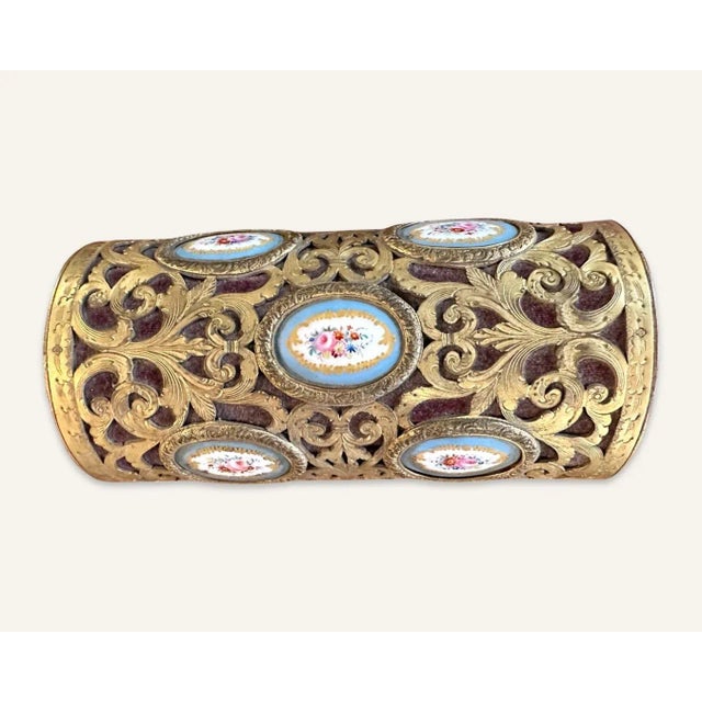 Late 19th Century 19th Century Sèvres Porcelain and Gilt Brass Presentation Box For Sale - Image 5 of 9