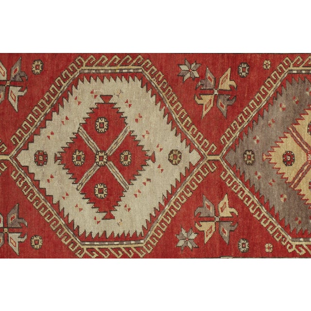 Tribal medallion design Oushak vintage rug from Turkey, country of origin / type: Turkey / Oushak, circa 1930. This...