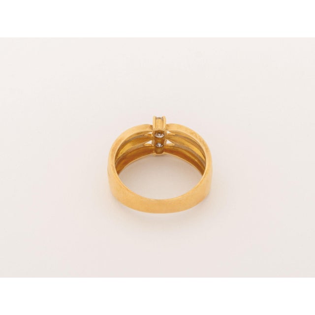 Vintage Modernist 18k Yellow Gold Diamond Band Ring For Sale In New York - Image 6 of 7
