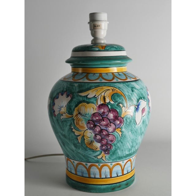 Deruta Porcelain Table Lamp with Hand-Painted Grape Decoration, Italy, 1960s For Sale - Image 12 of 17