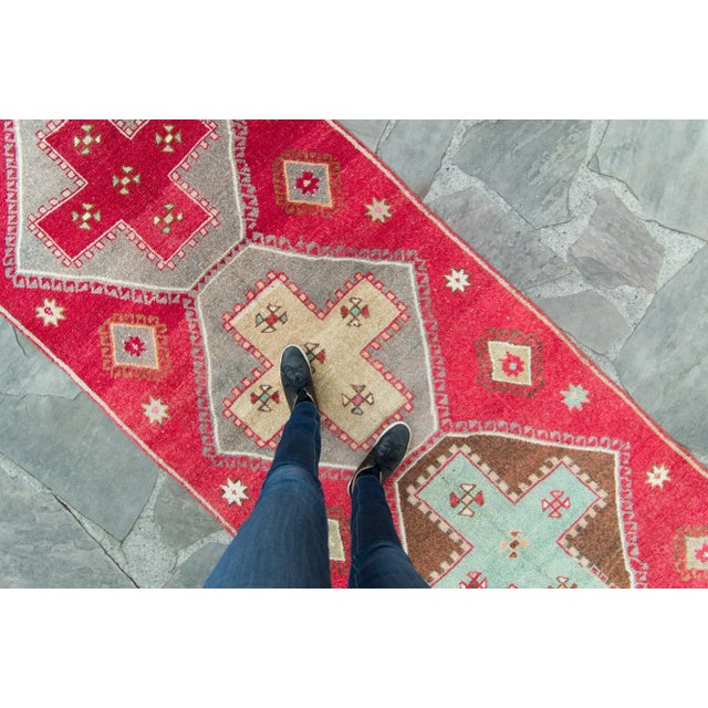 1950s Vintage Red Lake Van Geometric Wool Wide Hand Knotted Runner For Sale In Los Angeles - Image 6 of 11