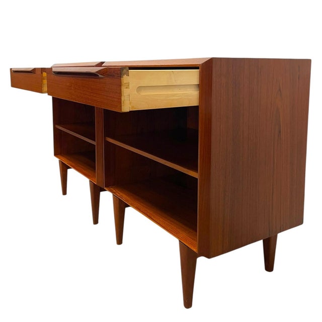 Vintage Danish Mid-Century Modern Teak Nightstands or Bedside Tables With Drawer and Adjustable Open Shelves - Pair For Sale - Image 4 of 8