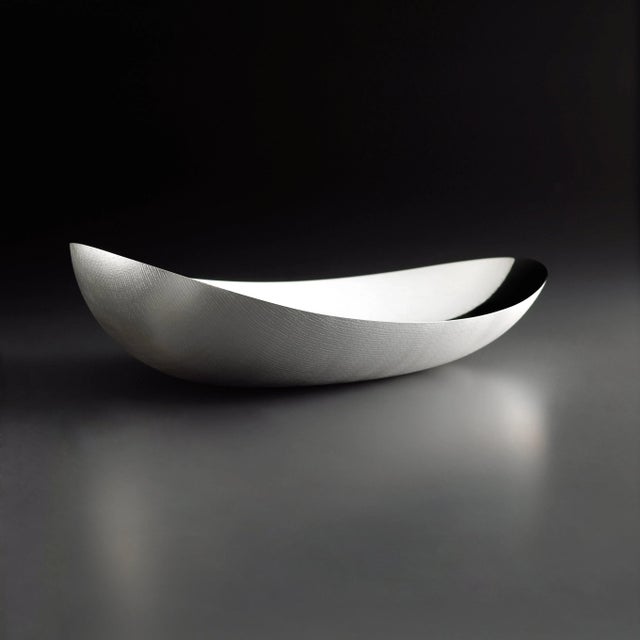 The Chidera bowl has a silver alloy body.
