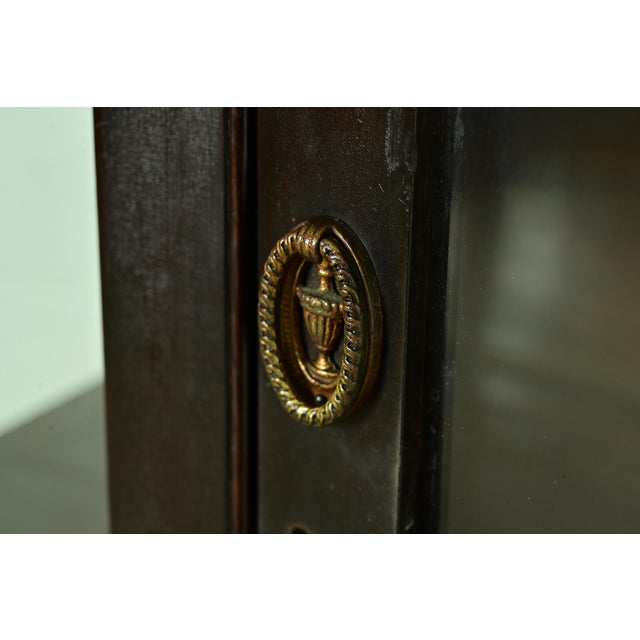 Early 20th Century Berkey & Gay Style Antique French Regency Louis XVI Carved Mahogany Bookcase or Display Cabinet, Circa 1900 For Sale - Image 5 of 10