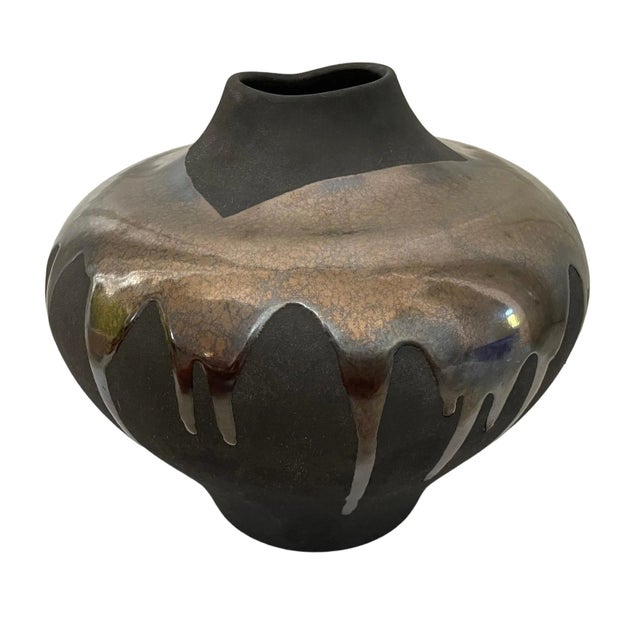 Mid-Century Modern Vintage 1980s Haeger Black Volcanic Lava Glaze Pottery Vase For Sale - Image 3 of 8