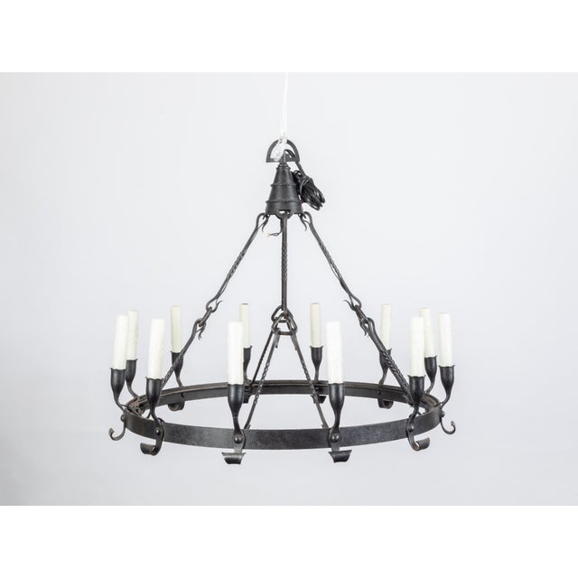 1900s Spanish Colonial 12-Light Iron Chandelier with Ring and Dark Patina For Sale In Atlanta - Image 6 of 12