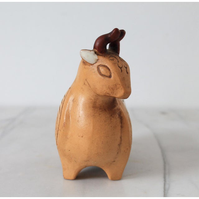 Vintage Ceramic Folk Art Bull Sculpture Coin Bank For Sale In Milwaukee - Image 6 of 9