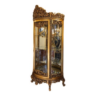 The Gilded Gallery – French Rococo Glass Vitrine With Gold Leaf Ornamentation, Four Display Shelves & Key For Sale