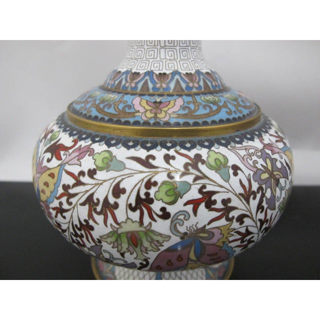 Chinese White Enamel Cloisonne Colorful Butterfly & Flower Vase Pair For Sale In Portland, OR - Image 6 of 12