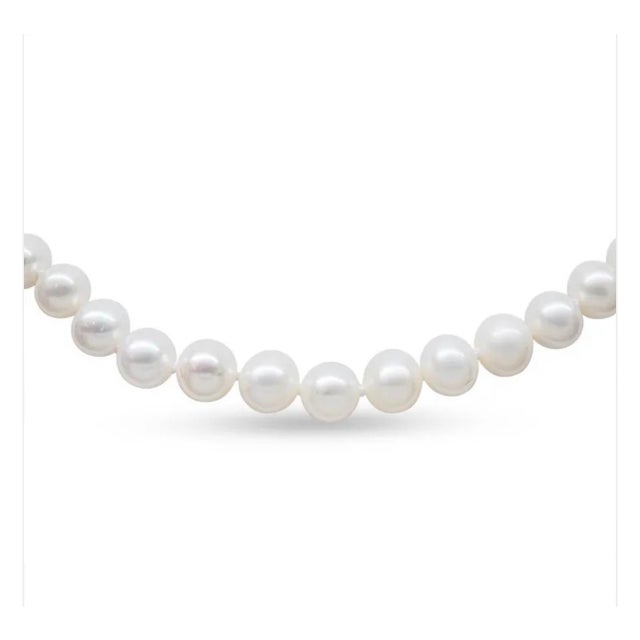 Op Art Vintage Cultured Akoya Pearl Strand Necklace Opera Length with Diamond Clasp For Sale - Image 3 of 18