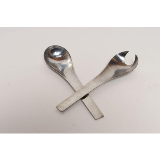 1960s Danish Modernist "Blue Shark" Salad Servers by Svend Siune for Georg Jensen - 2 pc For Sale - Image 9 of 18