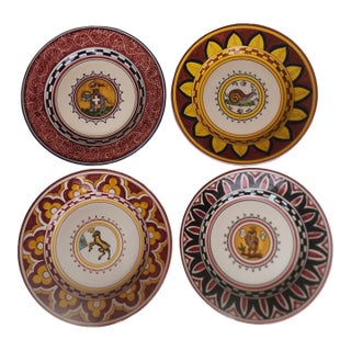 Italian Deruta Ceramic Dinner Plate For Sale