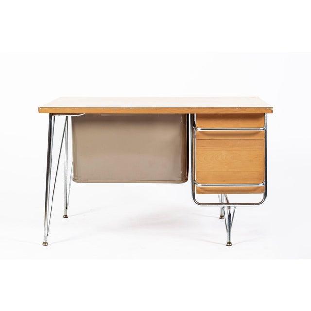 1950s Kem Weber Trimline Desk for Heywood Wakefield, Mid Century Modern Birch and Chrome Office Desk, 1950s For Sale - Image 5 of 16