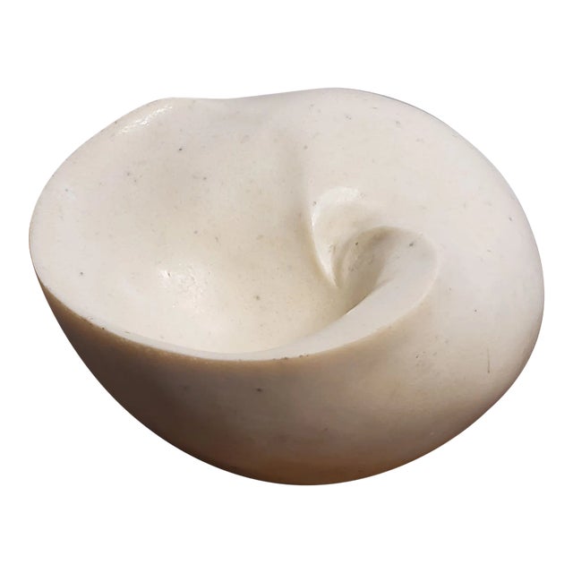 Vintage 80's Modernist Design Decorative Biomorphic Nautilus Bowl. Signed For Sale