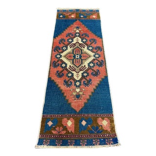 Turkish Yastik Rug 1'5" x 4' For Sale