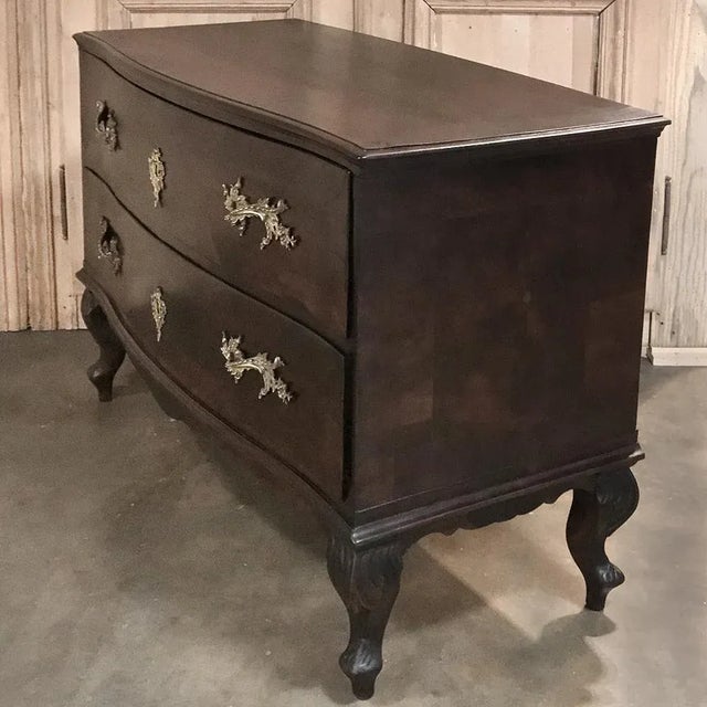 Oxblood Red 19th Century Italian Walnut and Inlaid Bow Front Commode For Sale - Image 8 of 16