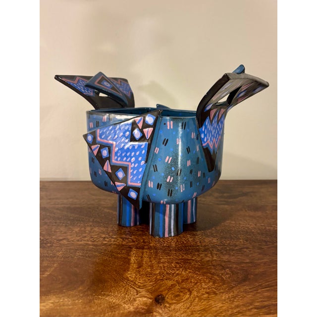 1980s 1980s American Sculptural Memphis Style Studio Ceramic Raised Vessel For Sale - Image 5 of 7