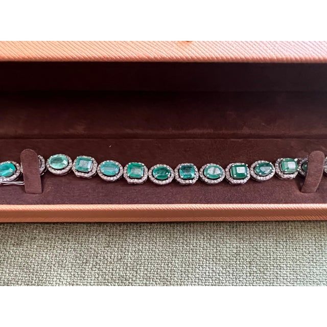Bochic “Capri” Vintage Zambian Emerald & Diamond Bracelet Set 18K Gold & Silver For Sale In New York - Image 6 of 15