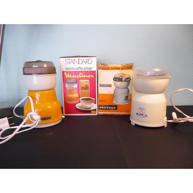 Electric Coffee Grinders from Peugeot and Moulinex, 1970s, Set of 2 For Sale - Image 6 of 18