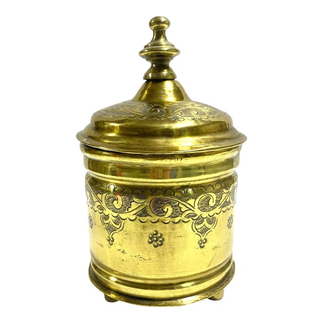 1960s Brass Lidded Jar – Etched Floral Brass Tobacco or Trinket Jar For Sale