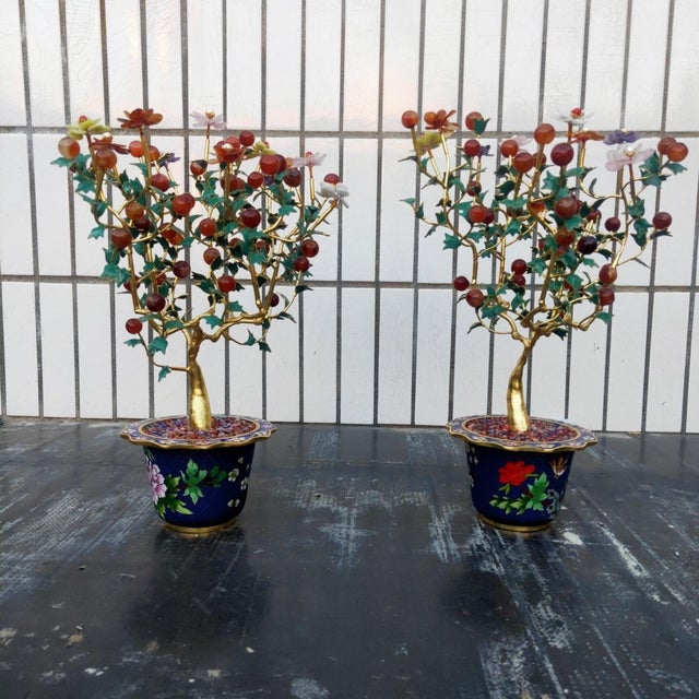 Pair of Vintage Gemstone & Cloisonné Enamel Bonsai Trees – Agate, Crystal & Pearl Fruit For Sale - Image 4 of 12