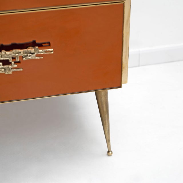 Mid-Century Modern Style Amber Mirrored Chest of Drawers with Brass Details, 2000 For Sale - Image 6 of 7