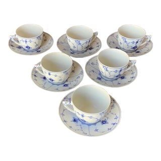 1970s Bing & Grondahl Blue Traditional Collection for 6 For Sale