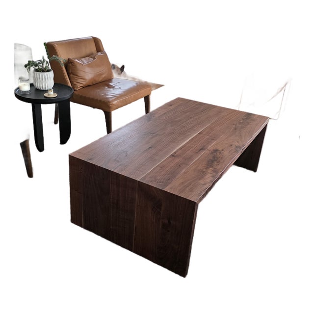 Mid-Century Modern Walnut Coffee Table For Sale