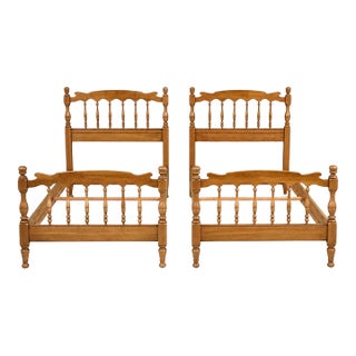 Vintage Maple Twin Beds - A Pair For Sale