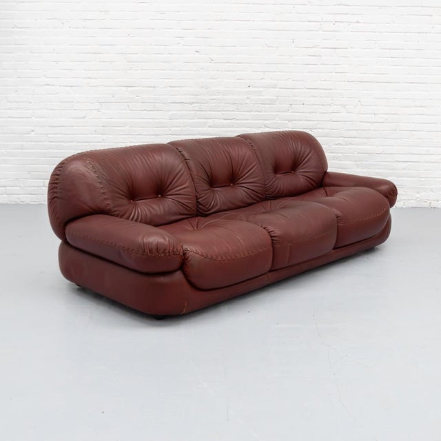Italian Three-Seater Sofa by Sapporo for Mobil Girgi, 1970s For Sale - Image 17 of 17