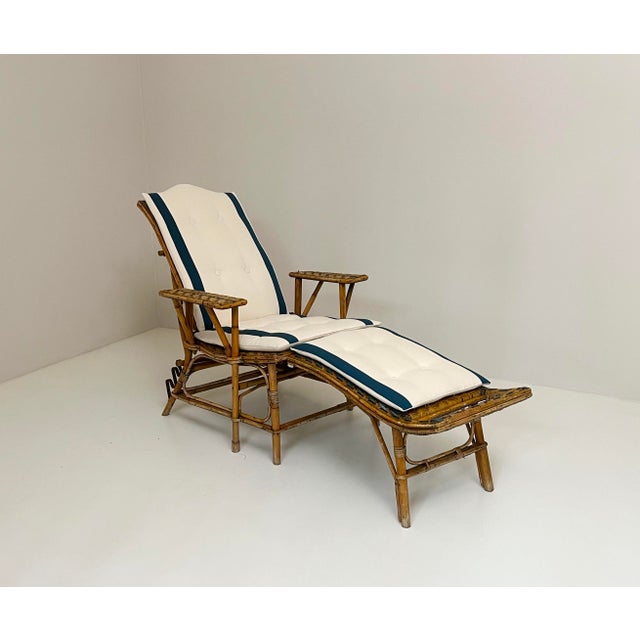 Mid-Century Modern Vintage Rattan and Bamboo Chaise Lounge, 1940s For Sale - Image 3 of 10