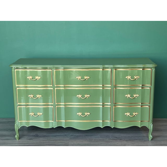 Late 20th Century French Provincial Green Lacquered Dresser of Nine Drawers For Sale - Image 11 of 14