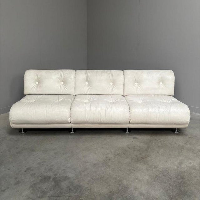 Space Age White Leather Three Seat Lounge Sofa, 1970s For Sale - Image 4 of 18