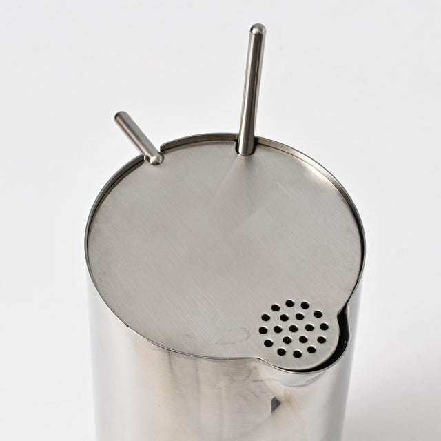1980s Cylinda Line Cocktail Mixer by Arne Jacobsen for Stelton, 1980s For Sale - Image 5 of 8