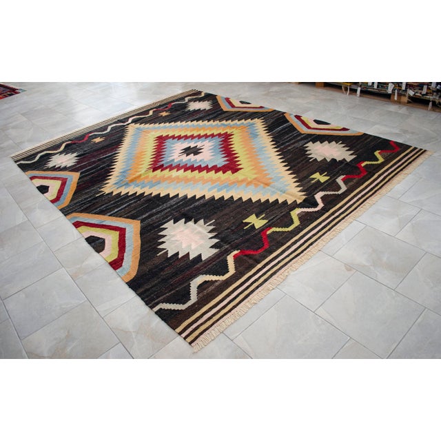 1990s Vintage Turkish Rug Hand Made Flat Weave Area Rug Kilim - 8′8″ X 11′5″ For Sale - Image 15 of 18