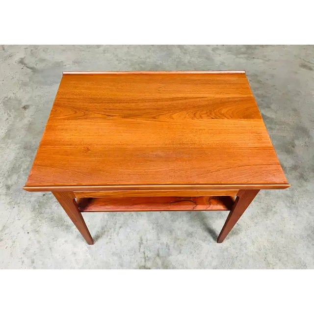 1950s Finn Juhl for John Stuart Model 535 Side or End Table in Teak -Denmark 1950s For Sale - Image 5 of 10