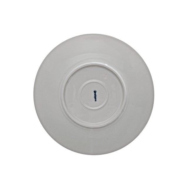 Contemporary KPM Berlin Feldblume Bread Plates White Porcelain With Embossed Florals Bauhaus Minimalist Style - Set of 8 S Bauhaus Style MCM Germany - Set of 8 For Sale - Image 3 of 3