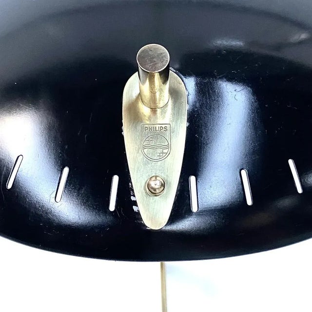 The Decora Desk lamp was designed by Louis Kalff in 1956. Th elamp is also known as the Z-lamp. Dutch Design manufactured...